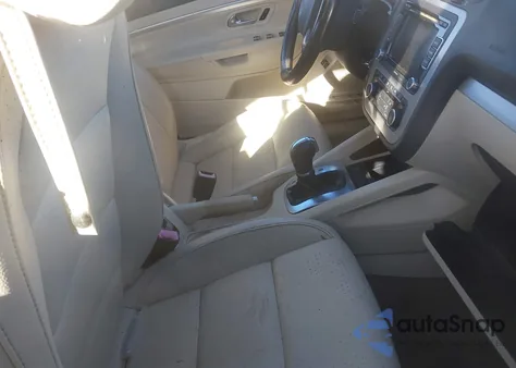 2012 Volkswagen Eos Komfort из США, поврежденный, VIN WVWBW7AH2CV010427